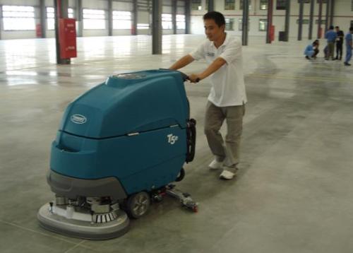 手推式洗地機(jī)