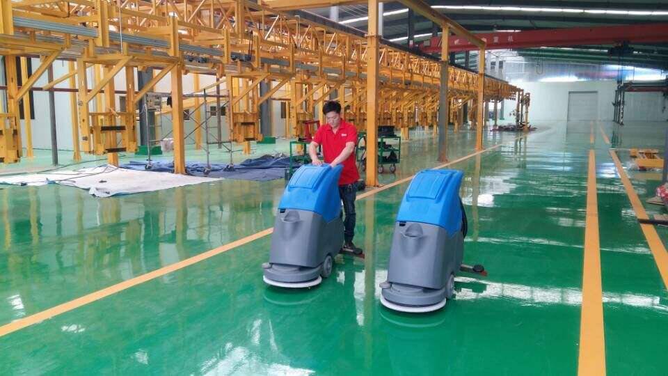 電動洗地機(jī)