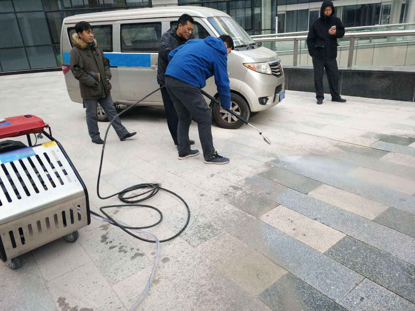 高壓沖洗機(jī)